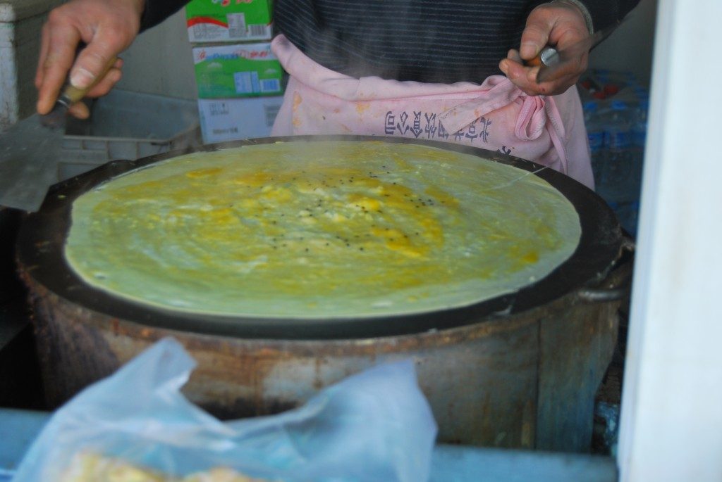 煎饼(煎饼)——经典的中式早餐。