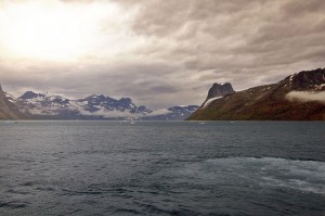 格陵兰岛。(通过Boegh。在Flickr上使用Creative Commons许可)。