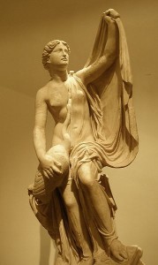 《丽达与天鹅》，罗马大理石，可能反映了提莫西奥斯的一件遗失的作品;恢复(普拉多博物馆)