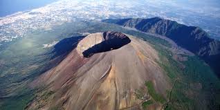 今天的维苏威火山。维基共享资源提供。